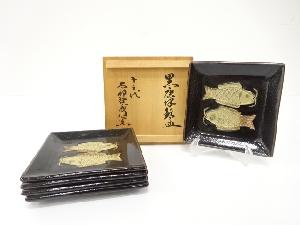 唐津焼　十三代　中里太郎右衛門窯造　黒唐津　魚文　銘々皿　5客揃